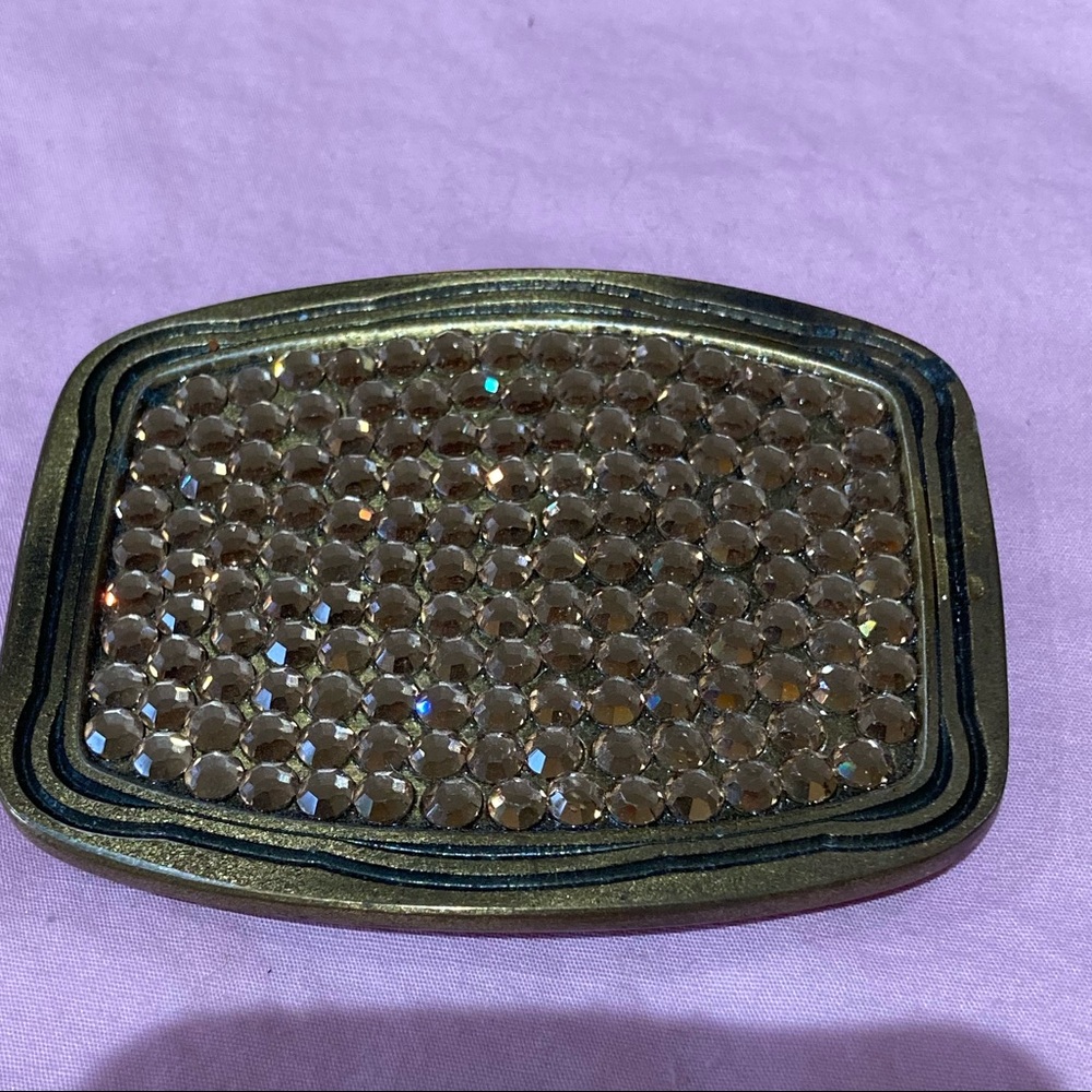 Sparkly belt buckle